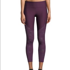 Under armour mesh purple workout leggings size lg